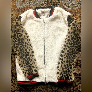GYPSIES AND MOONDUST Leopard sleeve fuzzy bomber teddy jacket